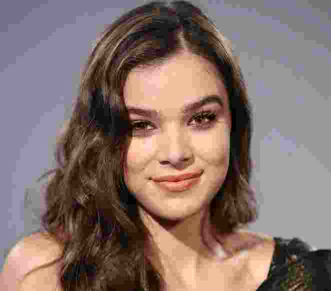 Hailee Steinfeld Net Worth, Music Career, Biography, Discography